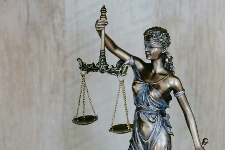 balance de la justice